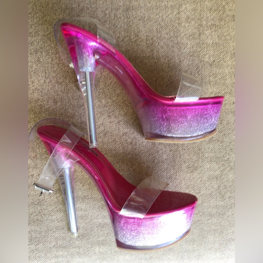 Pink raspberry platform heels Size 6-6.5